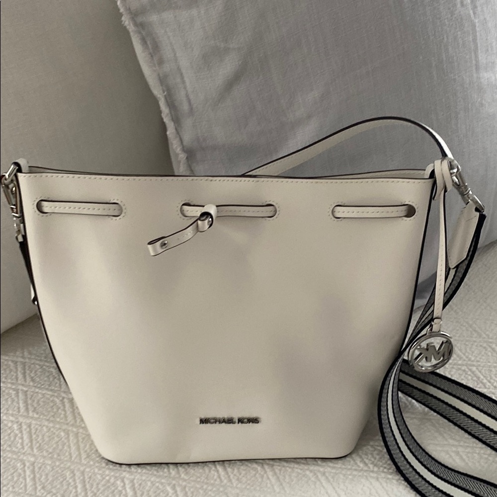 Michael Kors Cream Pebbled Leather Shoulder Bag with Adjustable Strap
